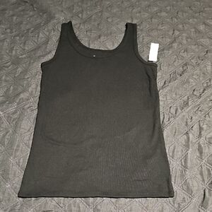 Nwt Black Sleeveless Women's Top